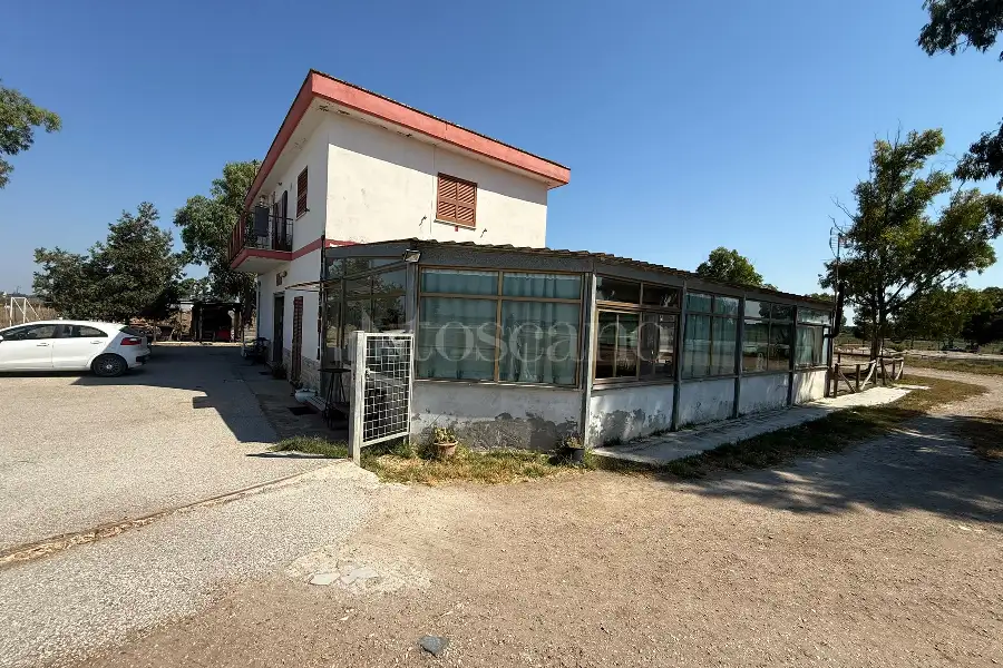 Casa Indipendente in vendita di 200 mq a €1.100.000 (rif. 10/2026)