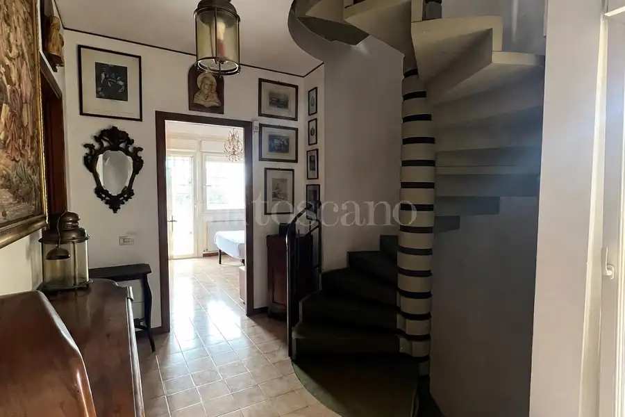 Villa in vendita di 310 mq a €479.000 (rif. 32/2026)