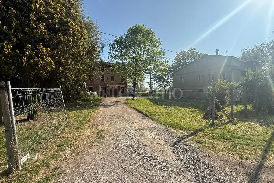 Casa in vendita di 331 mq a €545.000 (rif. 23/2026)