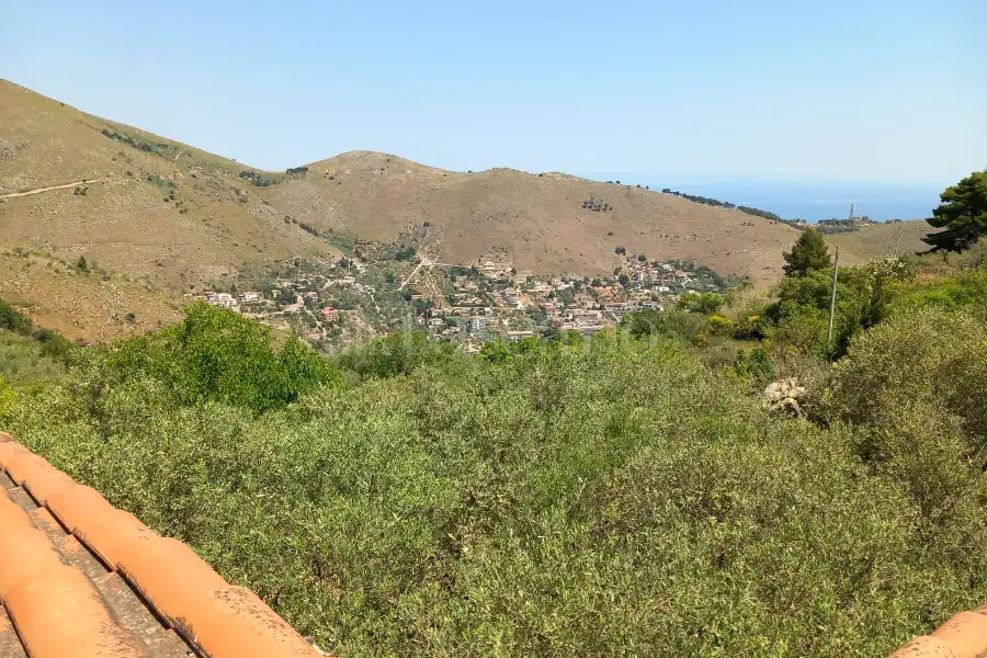Villa in vendita di 100 mq a €107.000 (rif. 14/2026)