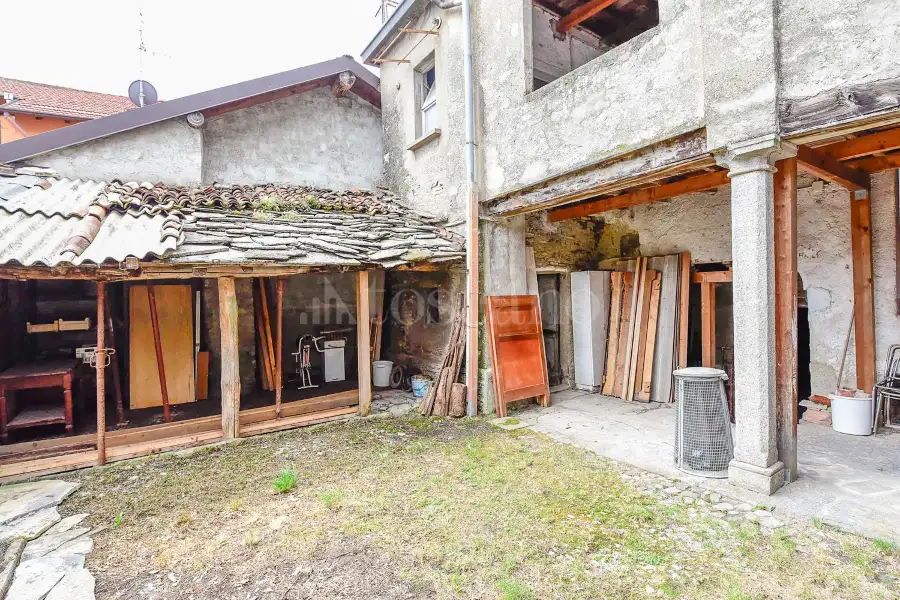 Palazzo in vendita di 250 mq a €248.000 (rif. 30/2025)