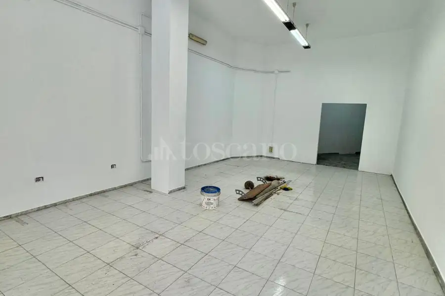 Negozio in affitto di 60 mq a €500 (rif. 124/2026)
