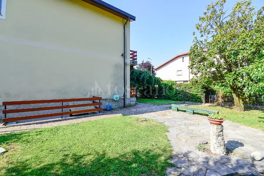 Villa Bifamiliare in vendita di 250 mq a €485.000 (rif. 16/2026)