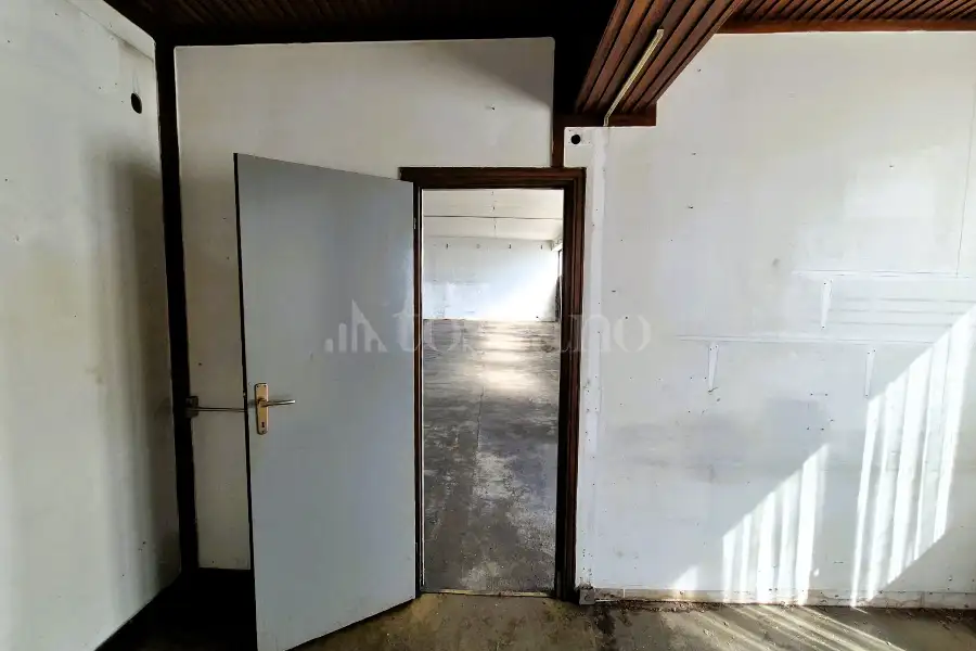 Laboratorio in vendita di 300 mq a €290.000 (rif. 24/2026)
