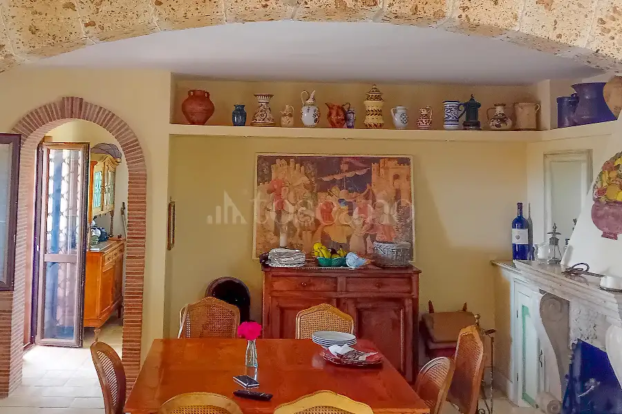 Villa in vendita di 432 mq a €415.000 (rif. 36/2026)