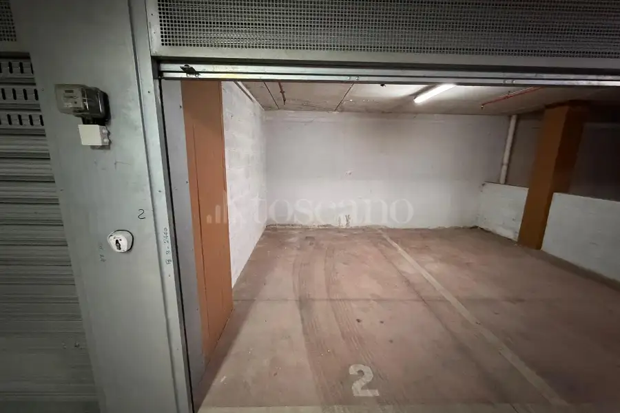 Box in vendita di 26 mq a €30.000 (rif. 9/2026)