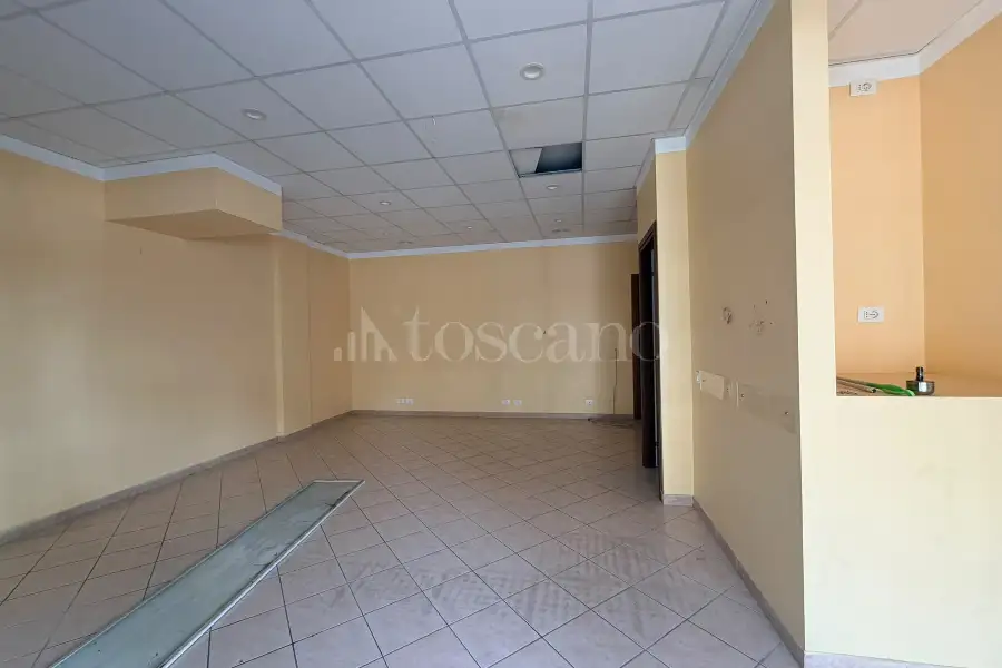 Negozio in vendita di 77 mq a €119.000 (rif. 39/2026)