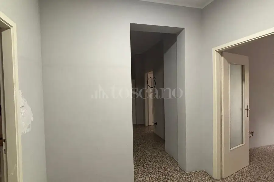 Stanza in affitto di 82 mq a €400 (rif. 38/2026)