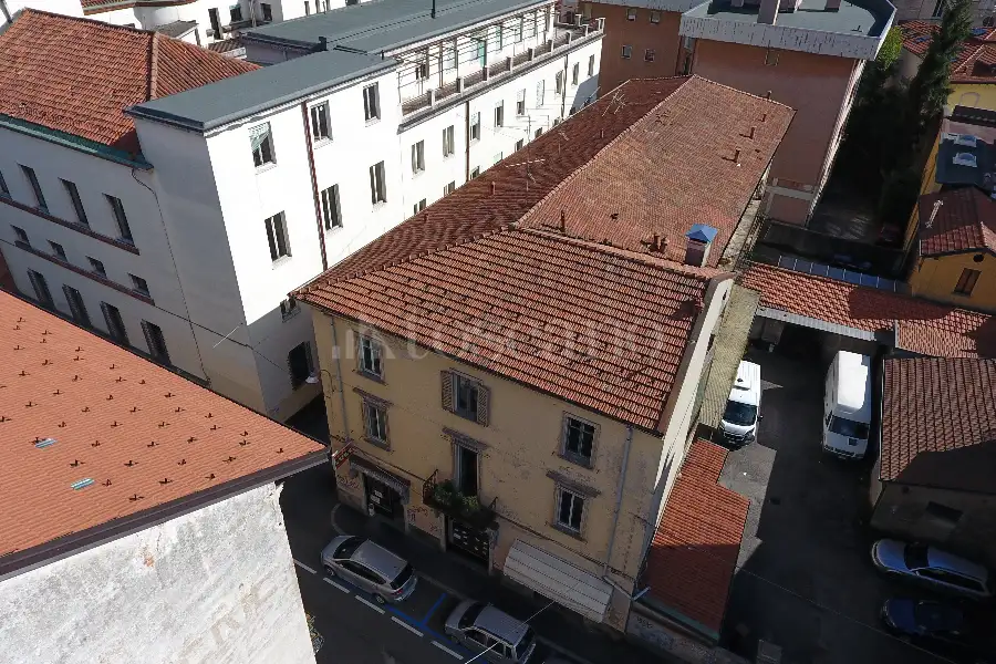 Palazzo in vendita di 1.470 mq trattativa riservata (rif. 123/2026)