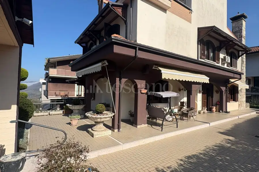 Villa in vendita di 450 mq a €390.000 (rif. 70/2026)