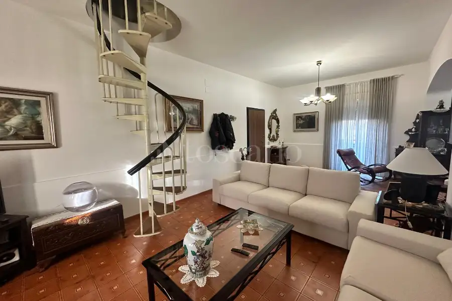 Villa Bifamiliare in vendita di 180 mq a €265.000 (rif. 217/2025)