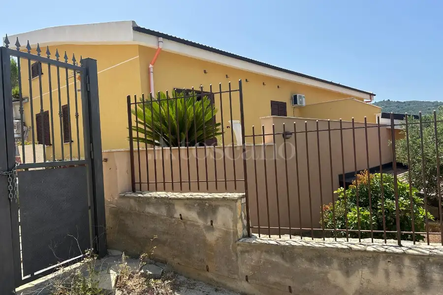 Villa in vendita di 140 mq a €89.000 (rif. 64/2025)