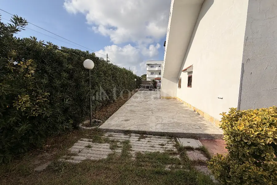 Villa Bifamiliare in vendita di 170 mq a €185.000 (rif. 52/2026)