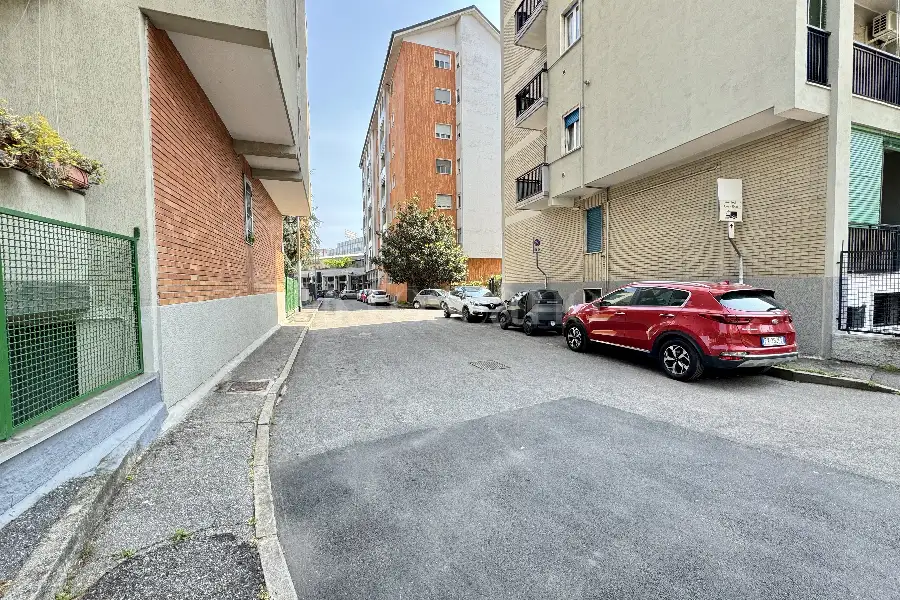 Box in vendita di 13 mq a €25.000 (rif. 9/2026)