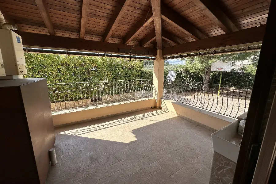 Casale in vendita di 747 mq a €790.000 (rif. 11/2026)
