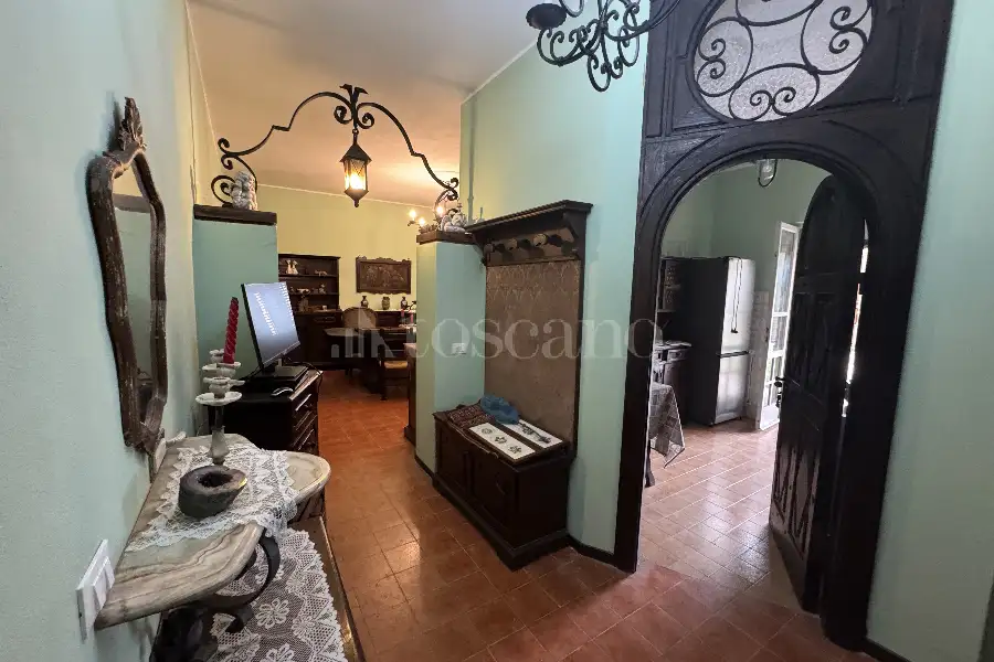 Villa in vendita di 250 mq a €1.350.000 (rif. 9/2026)