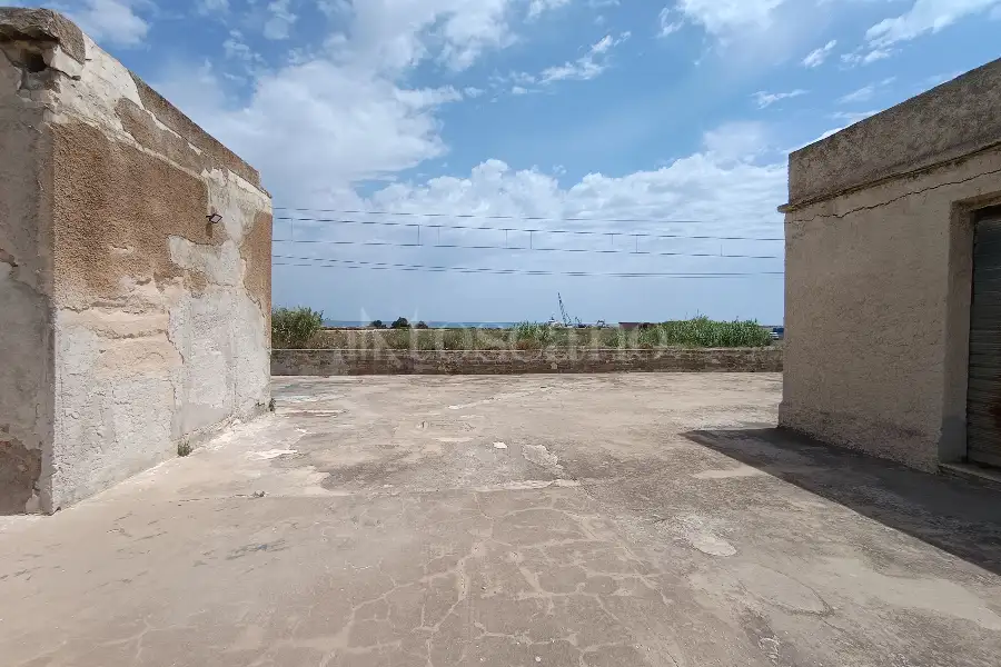 Negozio in vendita di 53 mq a €29.000 (rif. 8/2025)