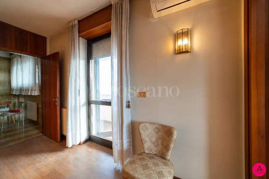 Casa Indipendente in vendita di 370 mq a €380.000 (rif. 8/2026)