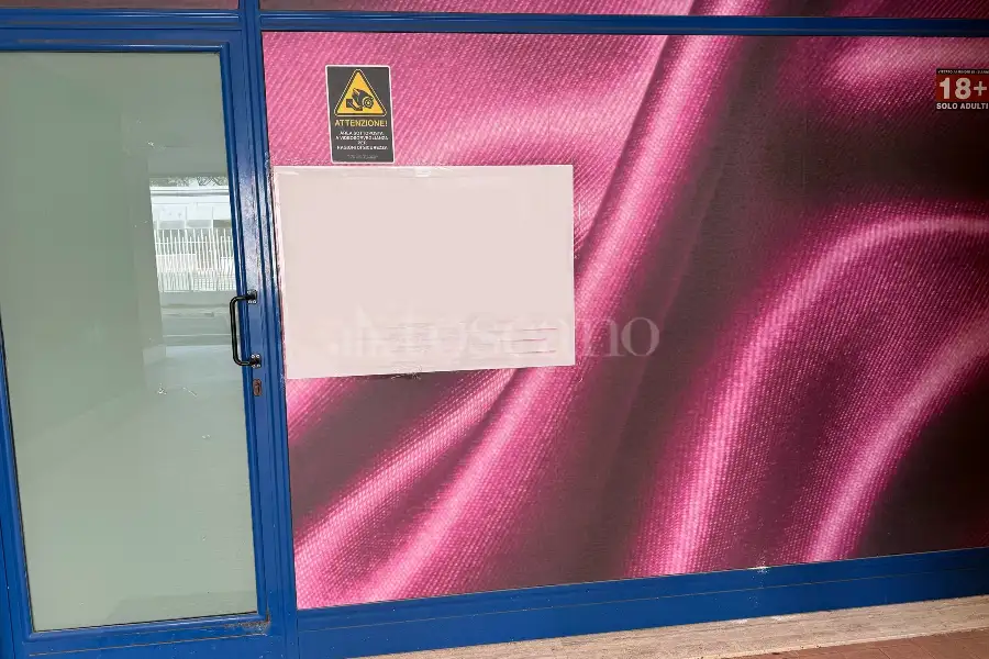 Negozio in vendita di 17 mq a €85.000 (rif. 10/2025)