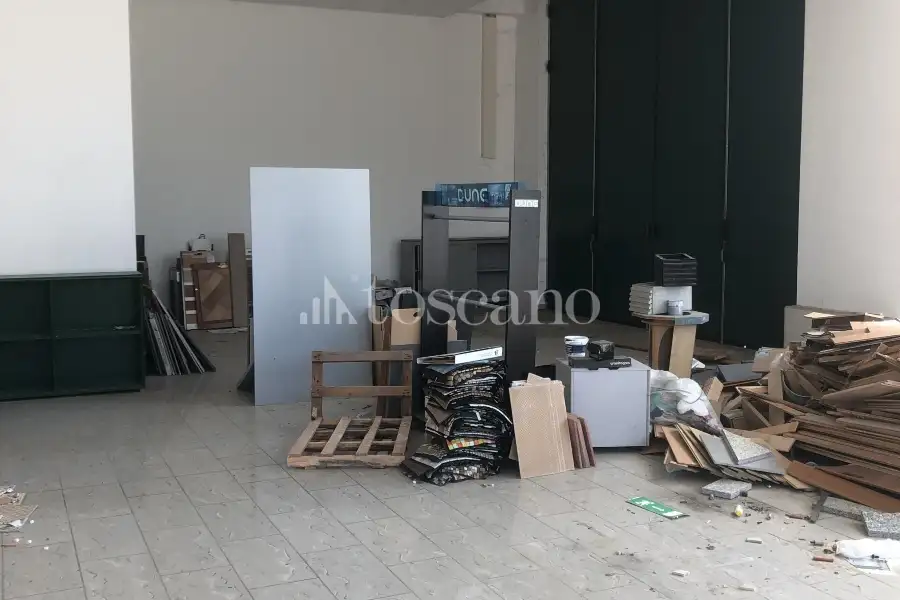 Laboratorio in vendita di 700 mq a €391,000 (rif. BL6142VE)