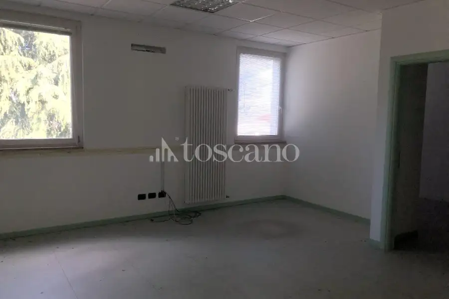 Laboratorio in vendita di 700 mq a €391,000 (rif. BL6142VE)