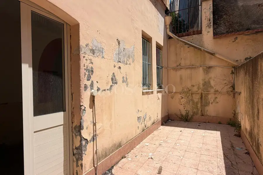 Palazzo in vendita di 263 mq a €248.000 (rif. 118/2026)