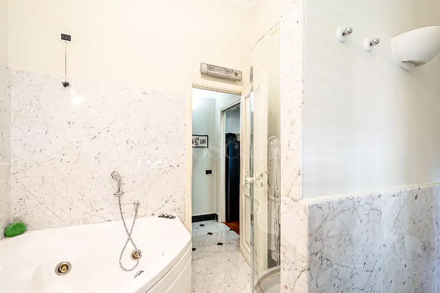 Villa in vendita di 496 mq a €3.950.000 (rif. 71/2026)