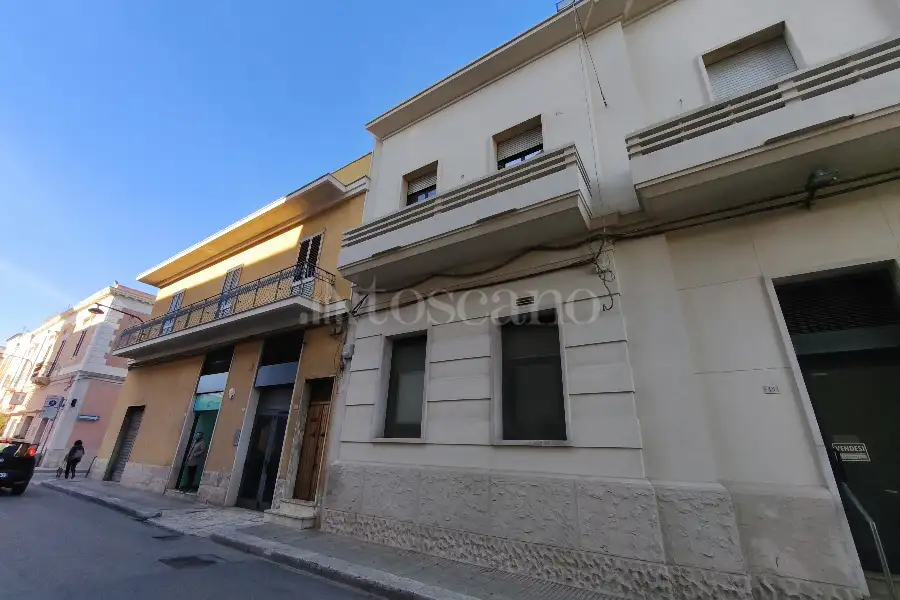 Negozio in affitto di 116 mq a €600 (rif. 7/2026)