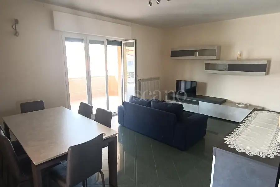 Casa in affitto di 90 mq a €550 (rif. 17/2024)