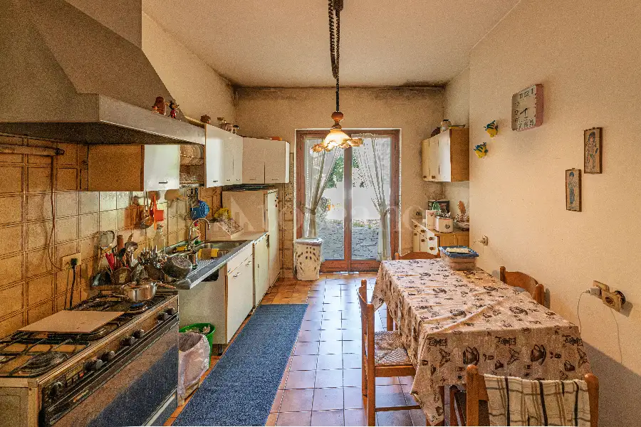 Villa Bifamiliare in vendita di 270 mq a €390.000 (rif. 15/2026)