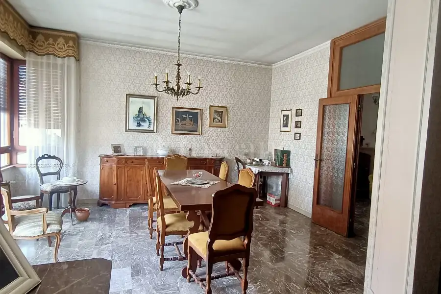 Attico in vendita di 160 mq a €198.000 (rif. 49/2025)