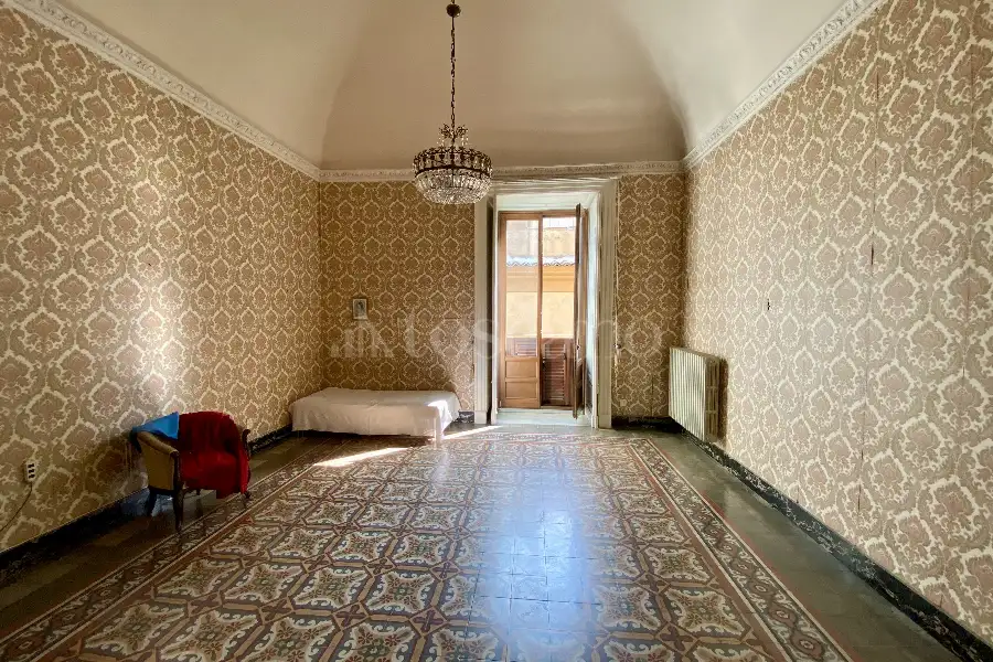 Casa Indipendente in vendita di 300 mq a €249.000 (rif. 103/2025)