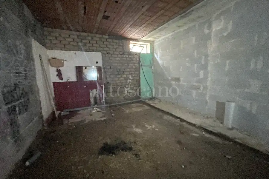 Magazzino in vendita di 25 mq a €8.000 (rif. 67/2025)