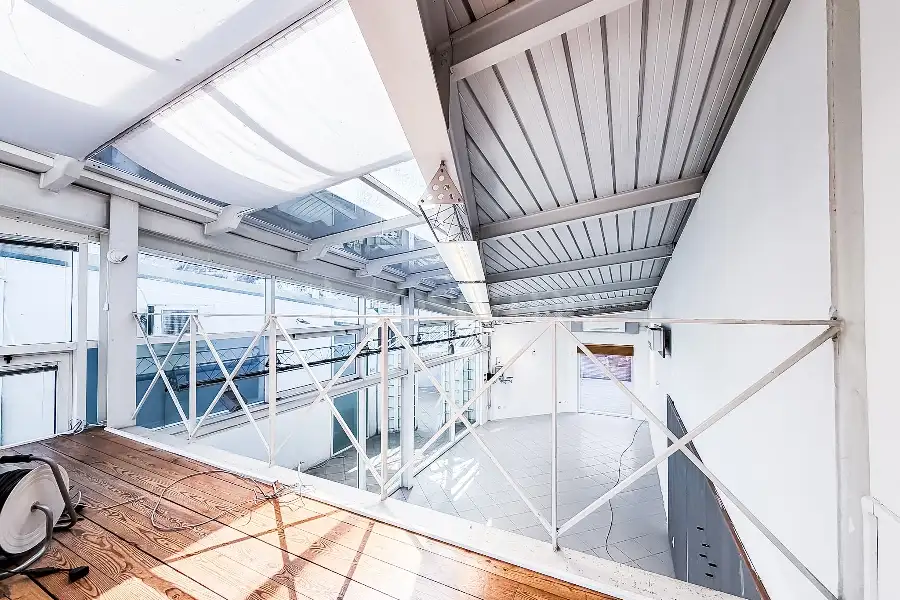 Negozio in vendita di 220 mq a €309.000 (rif. 8/2026)