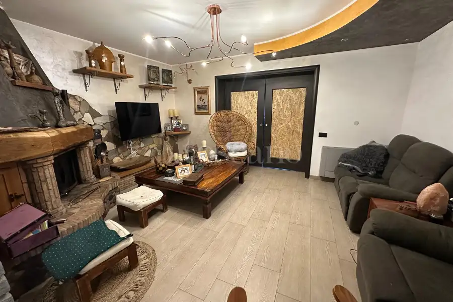 Villa in vendita di 355 mq a €729.000 (rif. 43/2025)