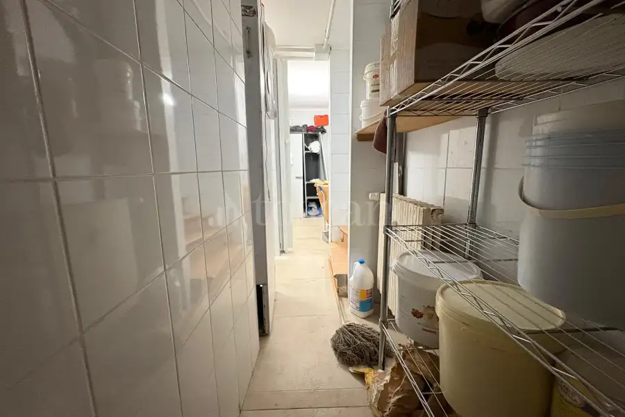 Negozio in vendita di 45 mq a €235.000 (rif. 60/2025)