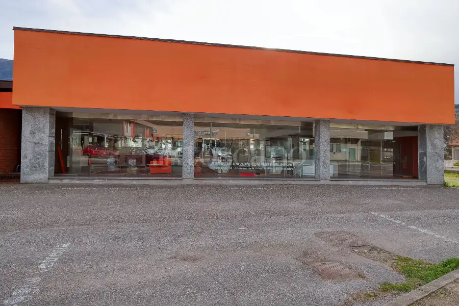Capannone in vendita di 1.750 mq a €1.100.000 (rif. 135/2026)