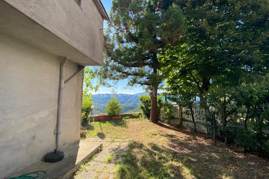 Palazzo in vendita di 250 mq a €75.000 (rif. 7/2025)