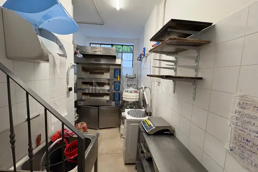 Negozio in vendita di 45 mq a €235.000 (rif. 60/2025)