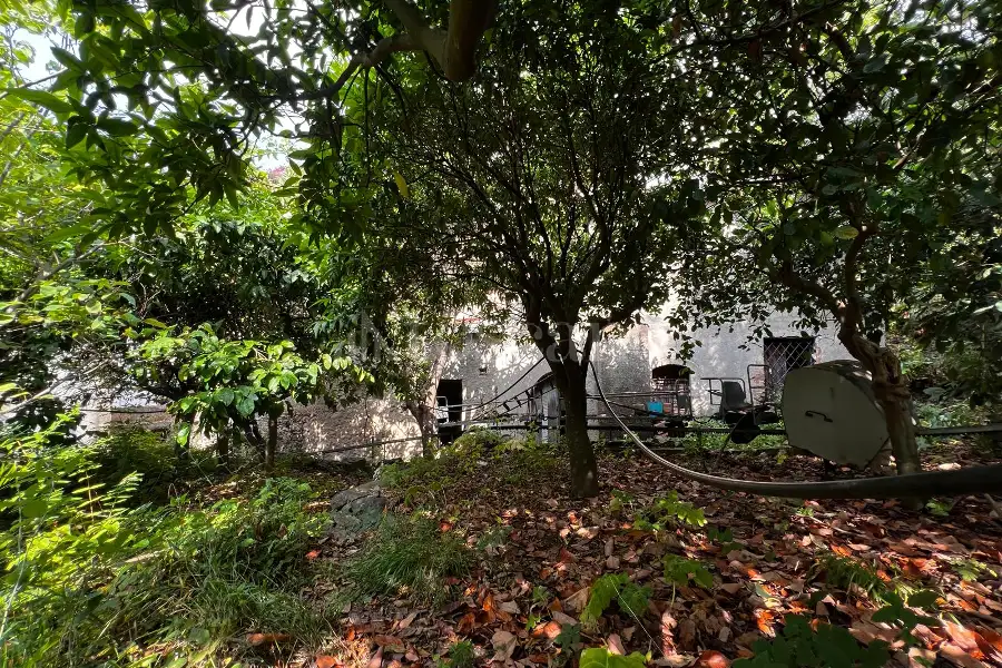 Edificabile Residenziali in vendita di 150 mq a €350.000 (rif. 21/2026)