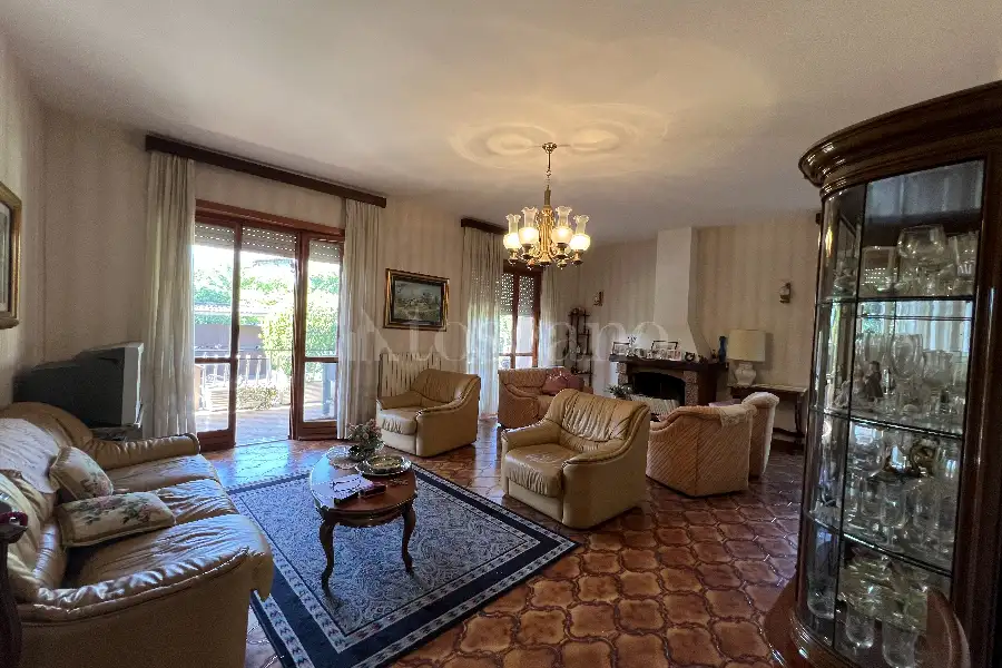 Villa in vendita di 250 mq a €359.000 (rif. 12/2026)