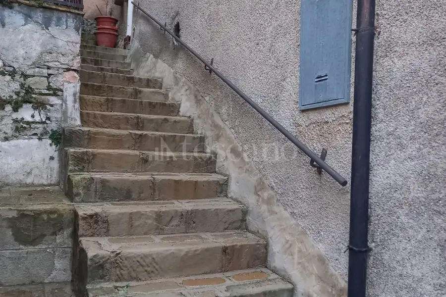 Casa Indipendente in vendita di 130 mq a €33.000 (rif. 7/2025)