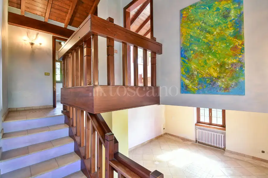 Villa in vendita di 320 mq a €630.000 (rif. 53/2026)