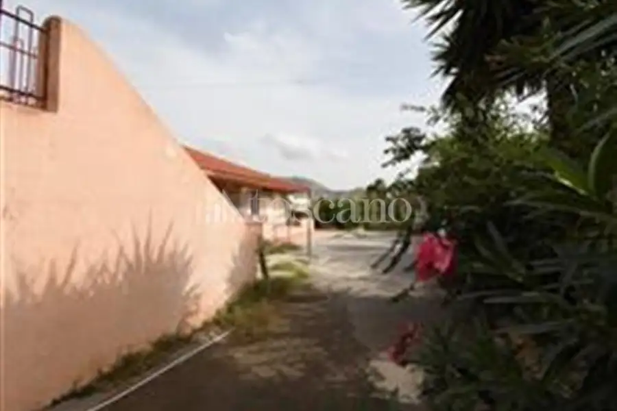 Villa in vendita di 500 mq a €495.000 (rif. 48/2025)