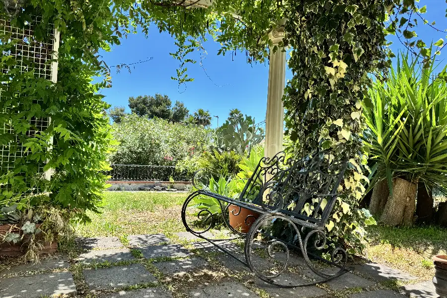 Villa in vendita di 380 mq a €550.000 (rif. 94/2026)