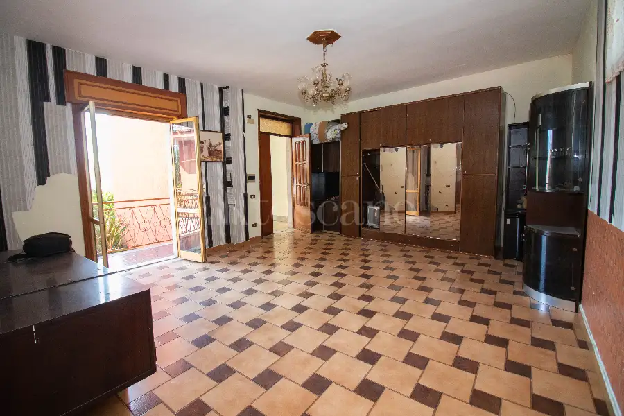 Casa Indipendente in vendita di 230 mq a €270.000 (rif. 20/2025)