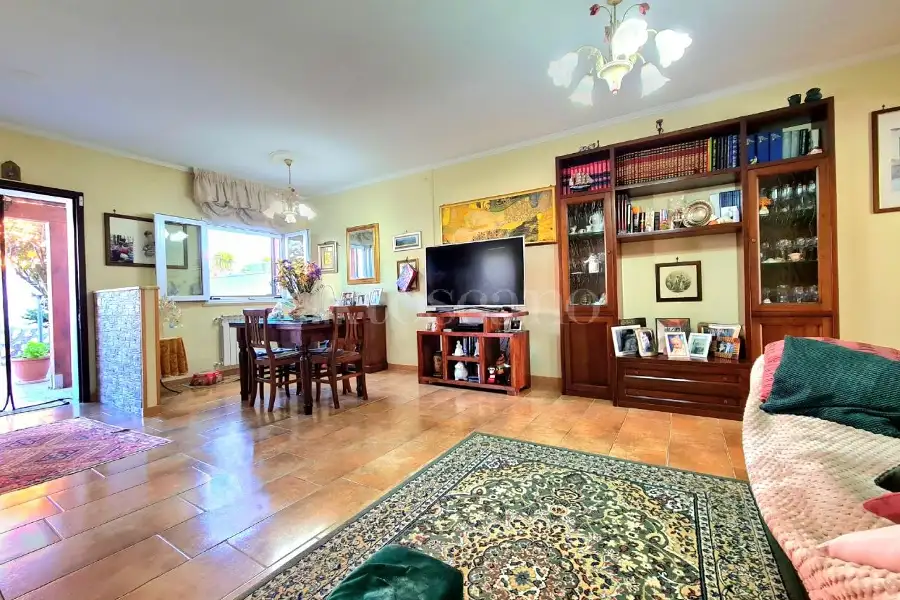 Villa Bifamiliare in vendita di 160 mq a €249.000 (rif. 52/2026)