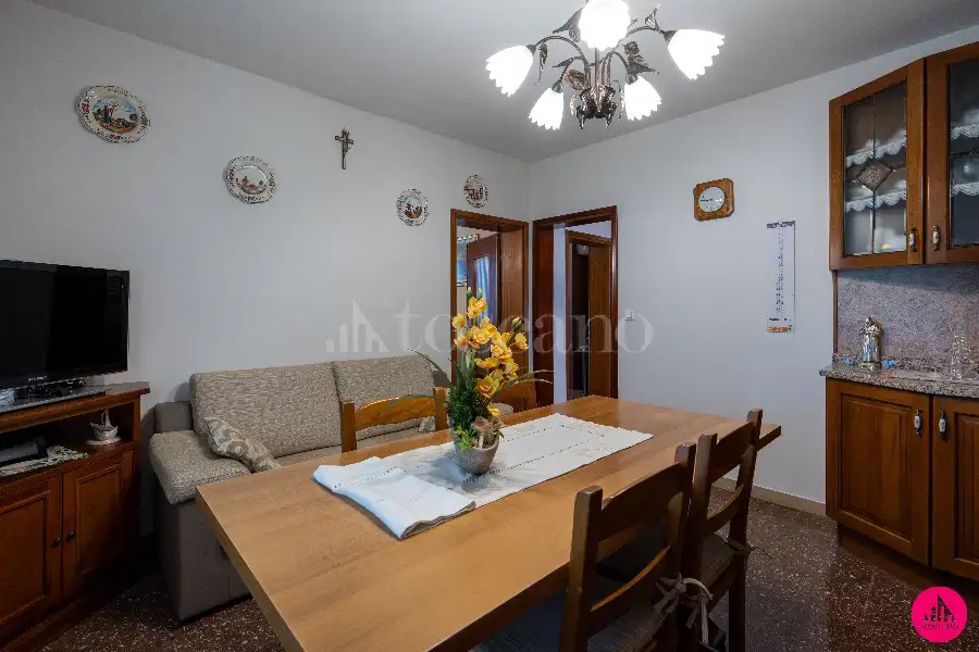 Casa Indipendente in vendita di 254 mq a €250.000 (rif. 150/2026)