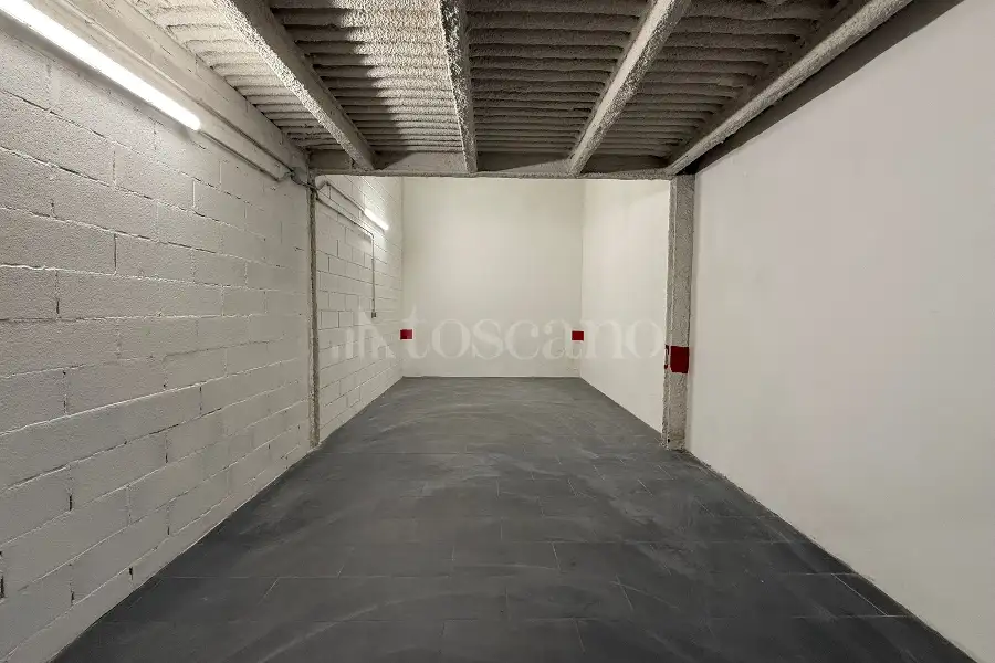 Box in affitto di 40 mq a €450 (rif. 13/2026)