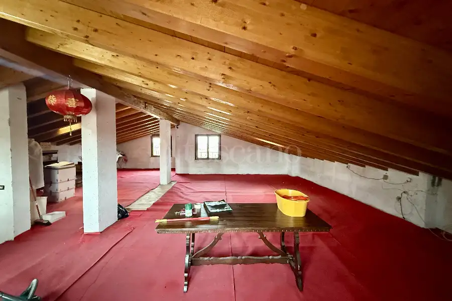 Casa in vendita di 220 mq a €239.000 (rif. 23/2026)